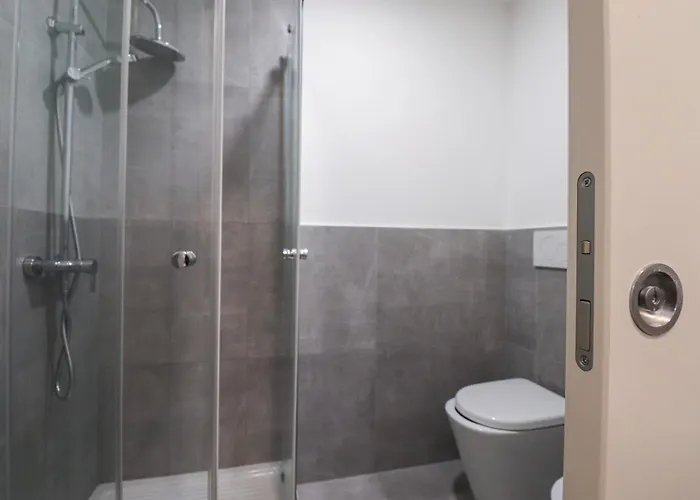 Modern Deluxe 2 - 15min Colosseum & Metro 5min - Ac, Wifi *