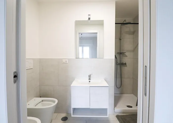 Modern Deluxe 2 - 15min Colosseum & Metro 5min - Ac, Wifi