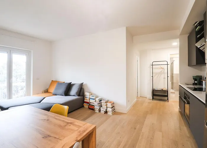 Modern Deluxe 2 - 15min Colosseum & Metro 5min - Ac, Wifi *
